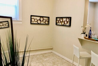 641 Westminster Apartment in Winnipeg, MB - Building Photo - Building Photo