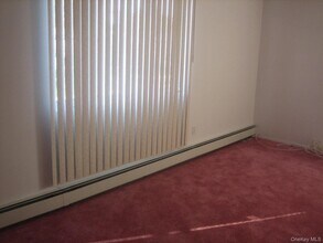 235 Fieldmere St in Elmont, NY - Building Photo - Building Photo