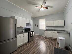 238 N Church St, Unit #1 in Cynthiana, KY - Building Photo - Building Photo