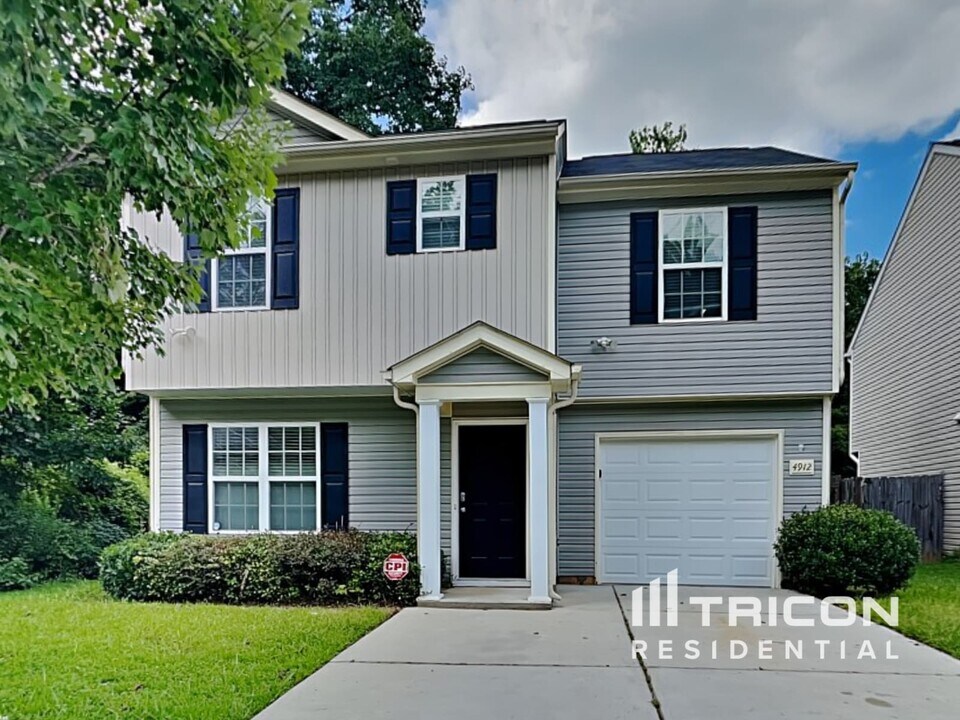 4912 Magnasco Ln in Charlotte, NC - Building Photo