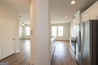 1800 Sullivan Rd in College Park, GA - Building Photo - Building Photo