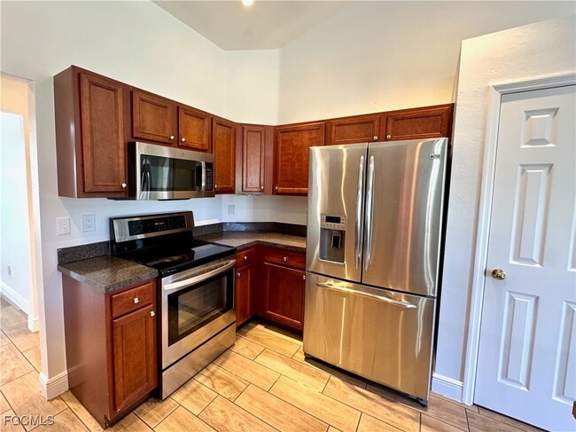 1300 SW 22nd Ave in Cape Coral, FL - Building Photo - Building Photo
