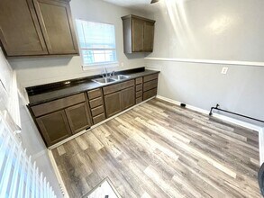 4565 Detroit Ave in Beaumont, TX - Building Photo - Building Photo