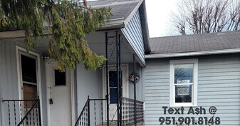 2202 Silver St, Unit B in Anderson, IN - Building Photo