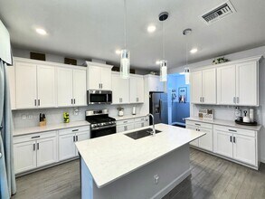 1328 Wandering Willow Wy in Loxahatchee, FL - Building Photo - Building Photo