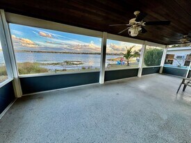 616 N Crooked Lake Dr in Babson Park, FL - Building Photo