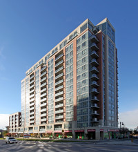 60 S Town Centre Blvd in Markham, ON - Building Photo - Building Photo