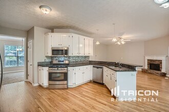 219 Sable Trace Dr in Acworth, GA - Building Photo - Building Photo
