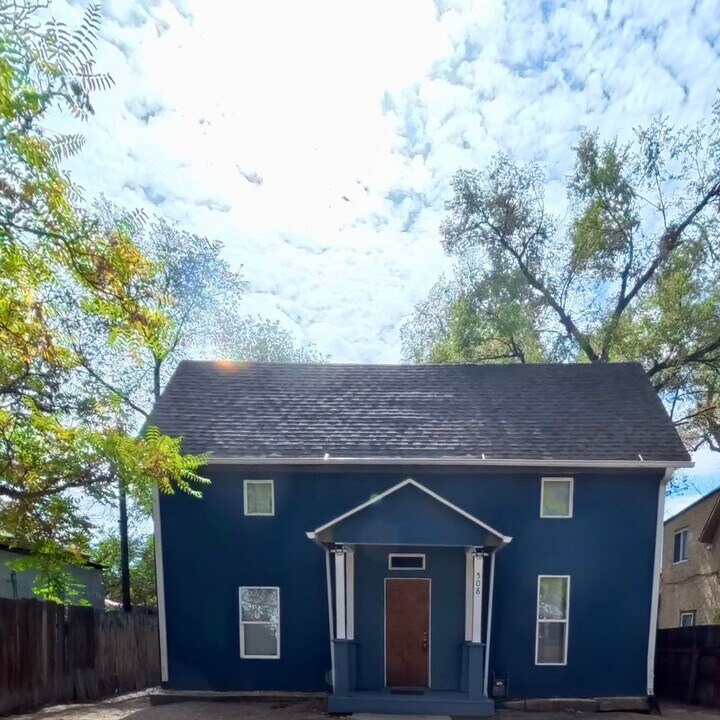 508 W 11th St in Pueblo, CO - Building Photo