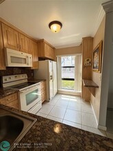 9091 SW 21st St in Boca Raton, FL - Building Photo - Building Photo
