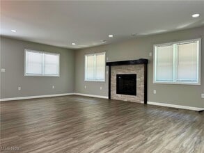 5203 Woodruff St NW in Dover, OH - Building Photo - Building Photo