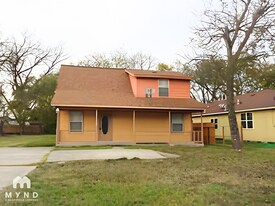 2112 Wavell St in Houston, TX - Building Photo