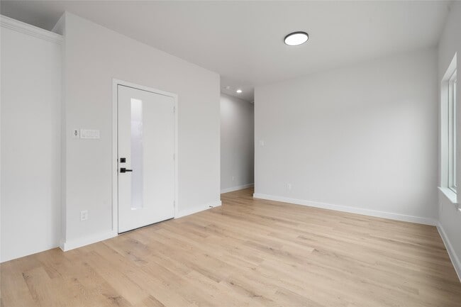 property at 7220 S Hall St