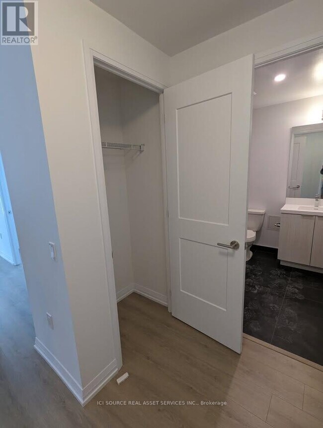 50 Dunfield Ave in Toronto, ON - Building Photo - Building Photo