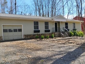 101 Mason St in Locust Grove, VA - Building Photo