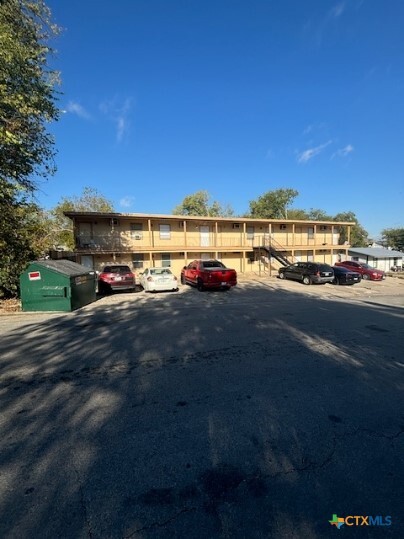 613 Stringer St in Killeen, TX - Building Photo