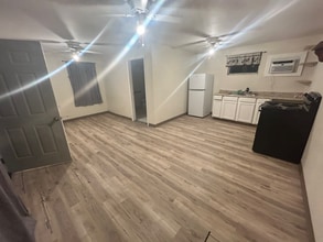 2652 Merwyn Rd in Jacksonville, FL - Foto de edificio - Building Photo