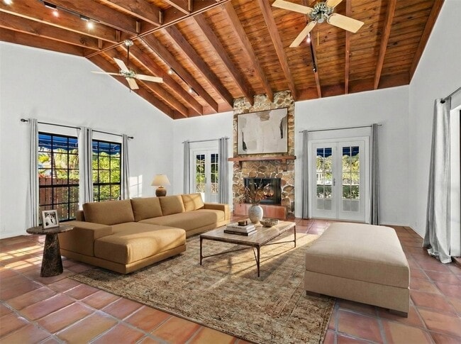 property at 1313 Ponce de Leon Dr