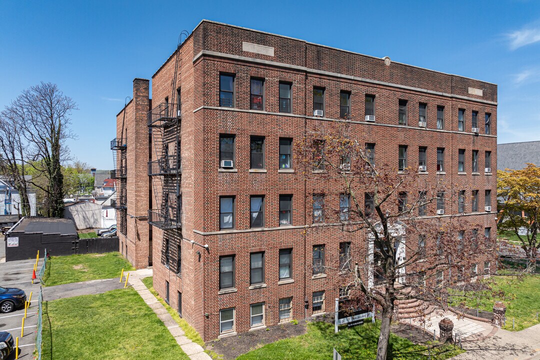 Dolly Madison in Plainfield, NJ - Building Photo