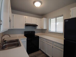 3460 Colorado Ave in Boulder, CO - Building Photo - Building Photo