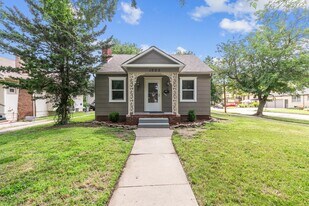 1002 N Coolidge Ave in Wichita, KS - Building Photo