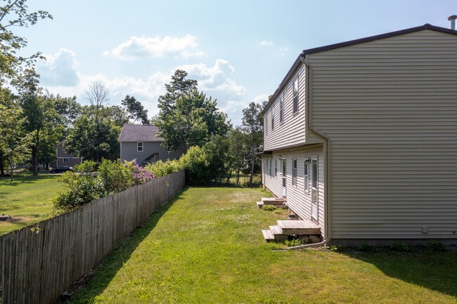 2 Rorbach Ln, Unit 2 in Geneseo, NY - Building Photo - Building Photo