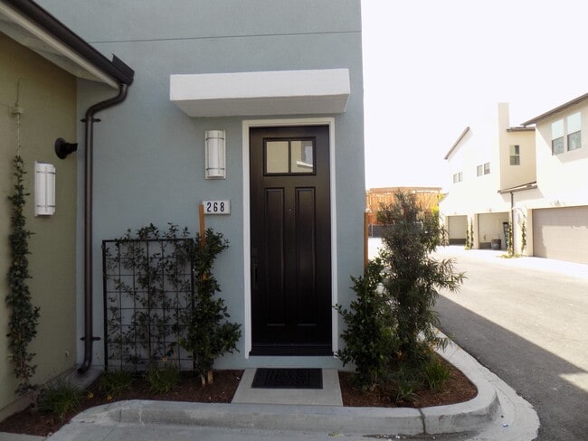 268 Alienta Ln in Ladera Ranch, CA - Building Photo - Building Photo