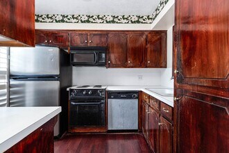 1609 Mapleton Dr in Houston, TX - Building Photo - Building Photo