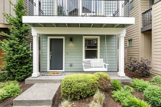 14255 SW Burlwood Ln in Beaverton, OR - Building Photo - Building Photo