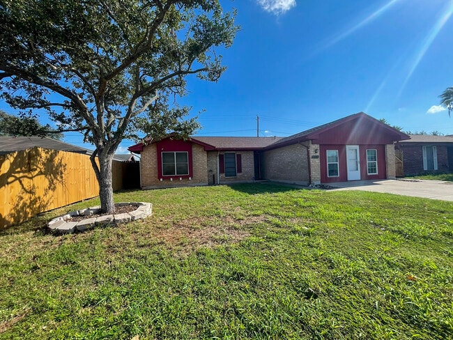 property at 806 Alhambra Dr