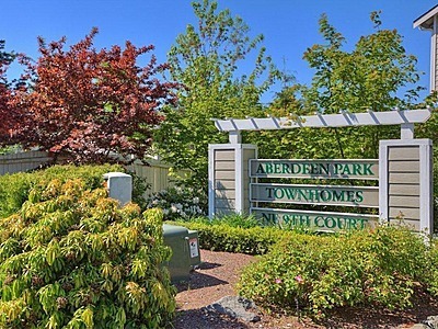 2001 NE 9th Ct in Renton, WA - Building Photo - Building Photo