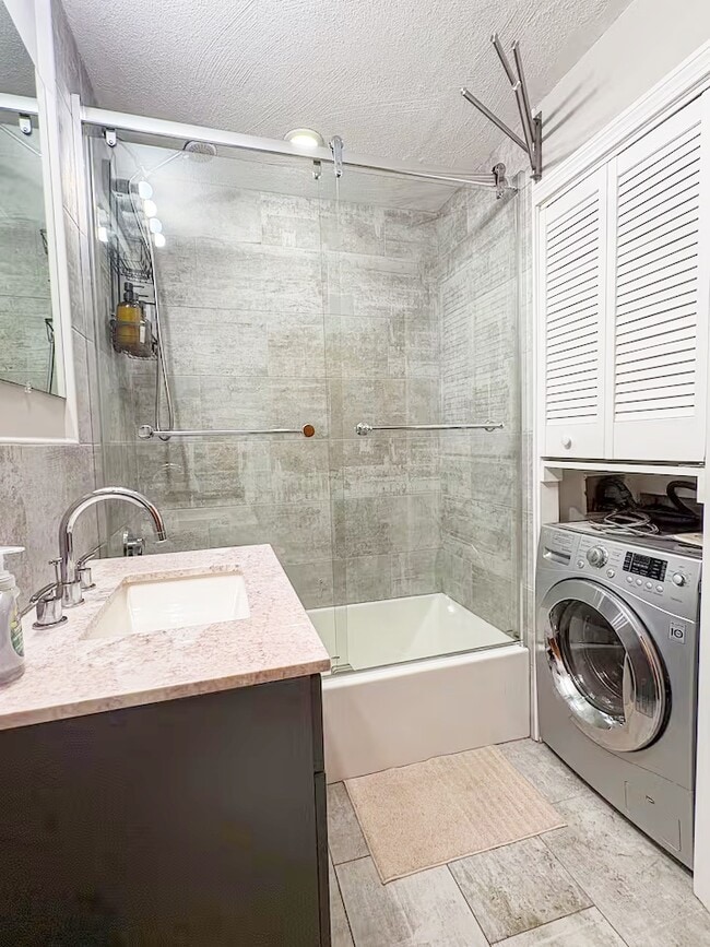 6 Norumbega Ter, Unit 10, Unit 10