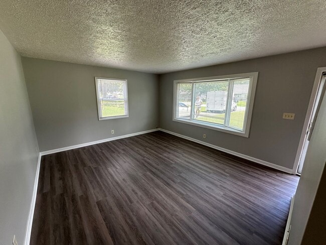 9410 Cavalcade Ave in Louisville, KY - Building Photo - Building Photo
