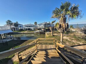 3726 Concho Key in Galveston, TX - Building Photo - Building Photo