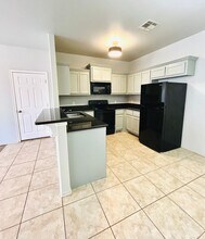 600 Rosemoor Ct in Yukon, OK - Building Photo - Building Photo