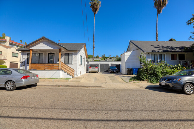 1401 Portia St in Los Angeles, CA - Building Photo - Building Photo