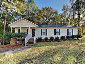 366 Lockwood Dr in Clayton, NC - Building Photo