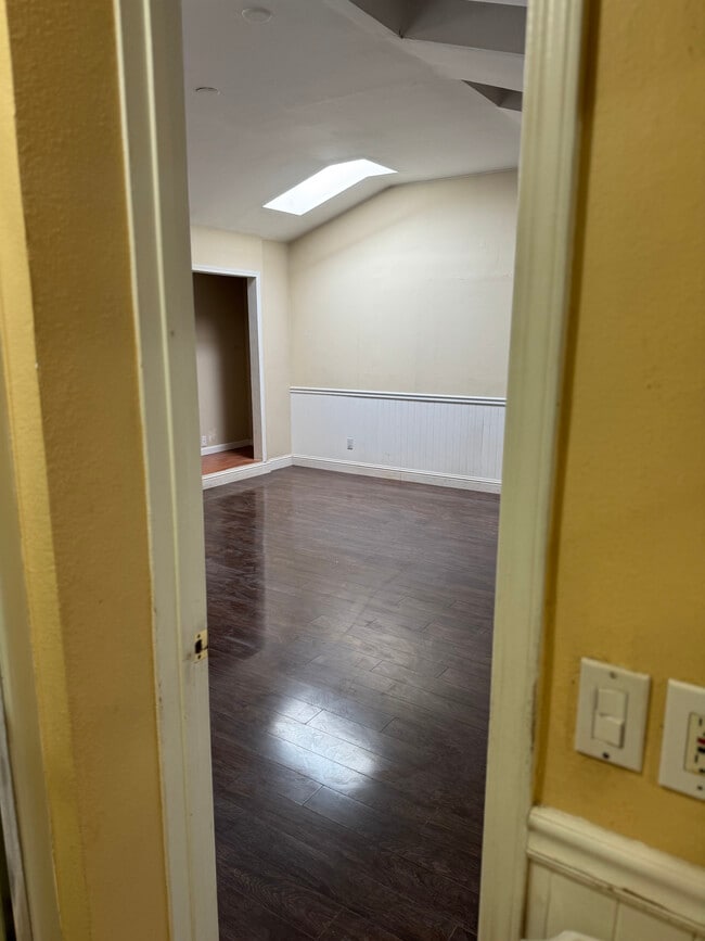 460 Rosewood Ave in San Jose, CA - Foto de edificio - Building Photo