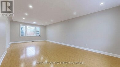 273 Dumfries Ave in Kitchener, ON - Building Photo - Building Photo