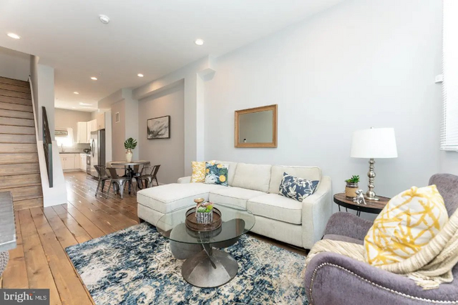 property at 2507 Emerald St