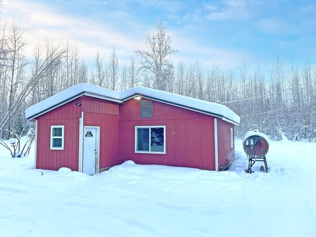 property at 2239 Independence Cir E