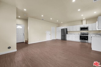 6625 Duchess Dr in Whittier, CA - Building Photo - Building Photo