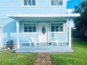 6004 Avenue T in Galveston, TX - Building Photo - Building Photo