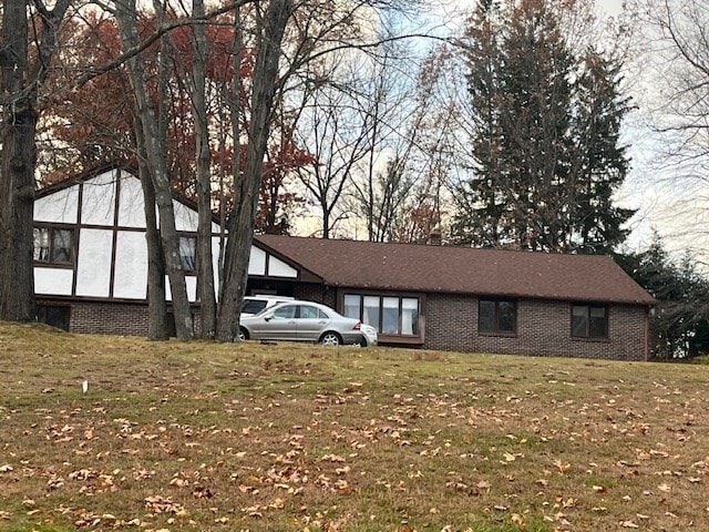 93 Lantern Ln in West Springfield, MA - Building Photo