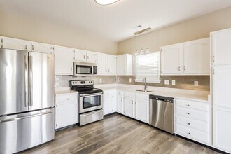 3550 Limelight Ln in Whitestown, IN - Building Photo - Building Photo