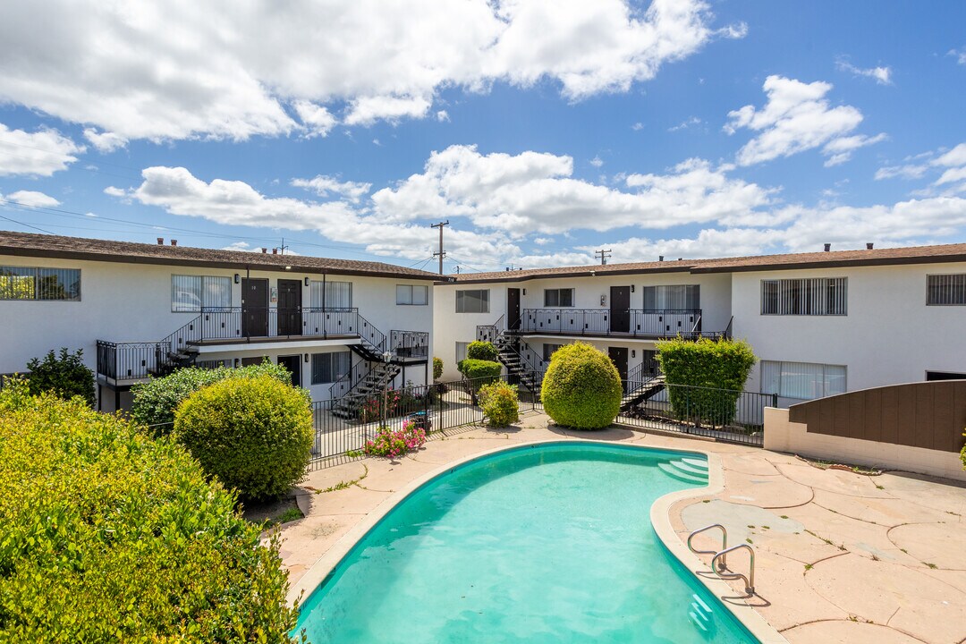 Copper Kettle Apartments in Lompoc, CA - Building Photo