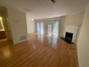 3822 Meadow Green Ct in Norcross, GA - Building Photo - Building Photo