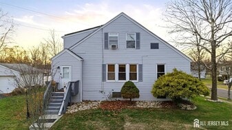 58 Brotherhood St in Piscataway, NJ - Building Photo