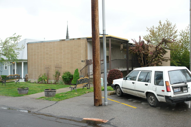 St. Andrews Court in Spokane, WA - Building Photo - Building Photo