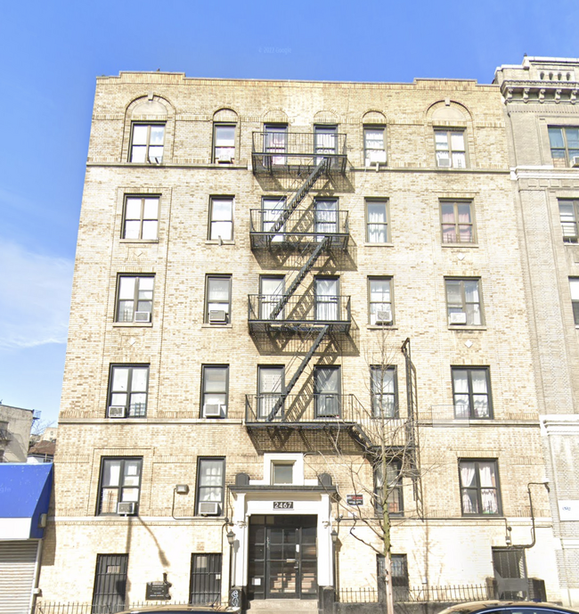 2467 University Ave in Bronx, NY - Building Photo - Building Photo